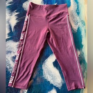 NWOT ZYIA Active Women's Purple and White Hi-Rise Capri Leggings Tights OFFER